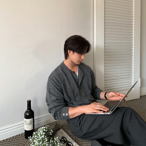 韩国代购高端剪裁轻熟风针织开衫
