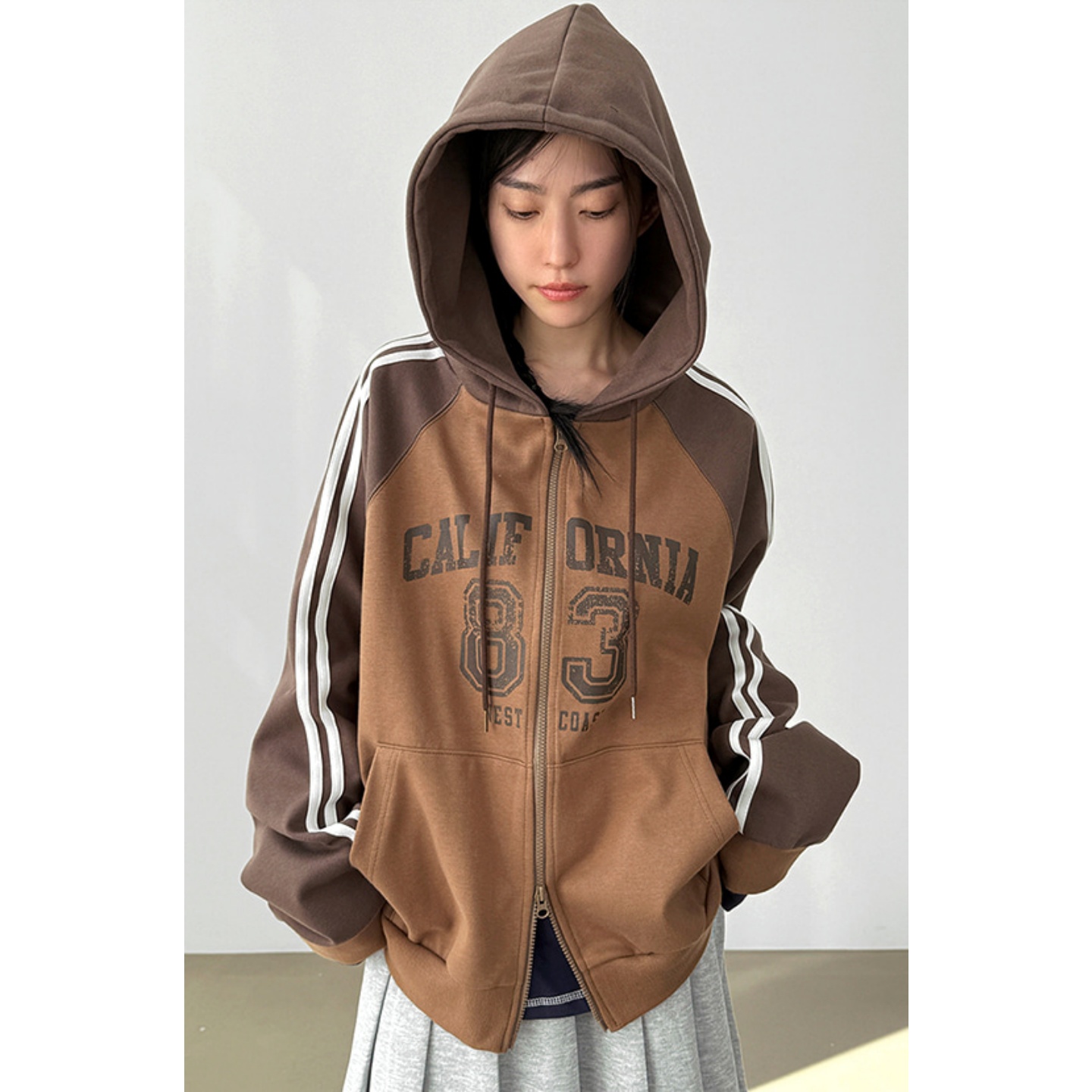 韩国代购83 printed track hood zip-up学院风插肩袖连帽卫衣外套