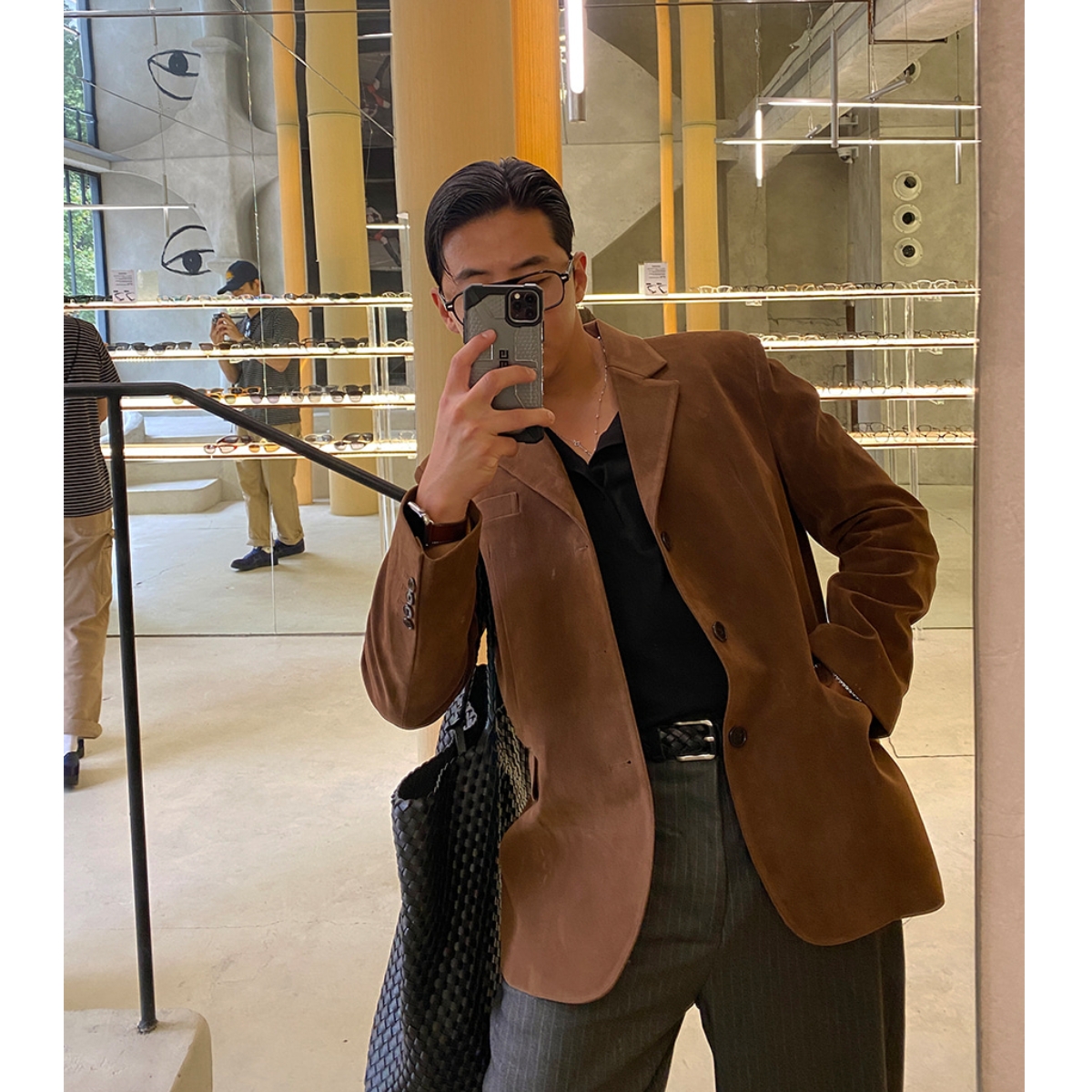韩国男装麂皮细腻经典三粒扣西服