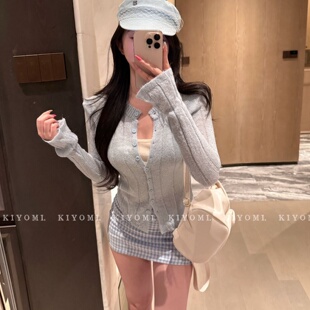 针织衫 十三行KIYOMI2026春新款 显瘦V领假两件长袖 气质修身 女 韩版