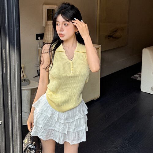 涤纶套头翻领针织背心女