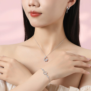 925纯银项链女轻奢小众高级感锆石吊坠锁骨链爱心几何释怀鸟动物