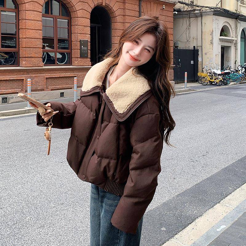 美拉德高级感质羽服女2025冬季新款羊c079-347羔气毛拼大翻领绒接