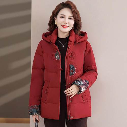 秋冬羽绒服女太短妈妈款装加厚保暖新中式中老年MF8867-B人太老白