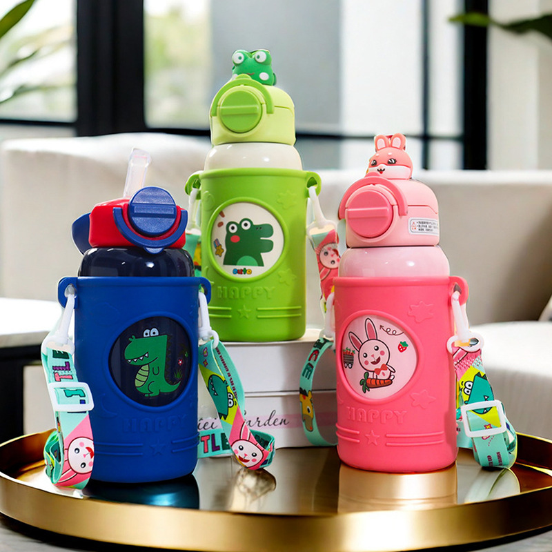 2024新款弹跳吸管卡通保温杯 DIY贴纸学生便携水杯背带式公仔