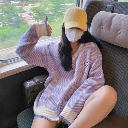软糯V领紫色毛衣女2025年春秋冬新款慵懒风宽松显瘦韩版针织外套