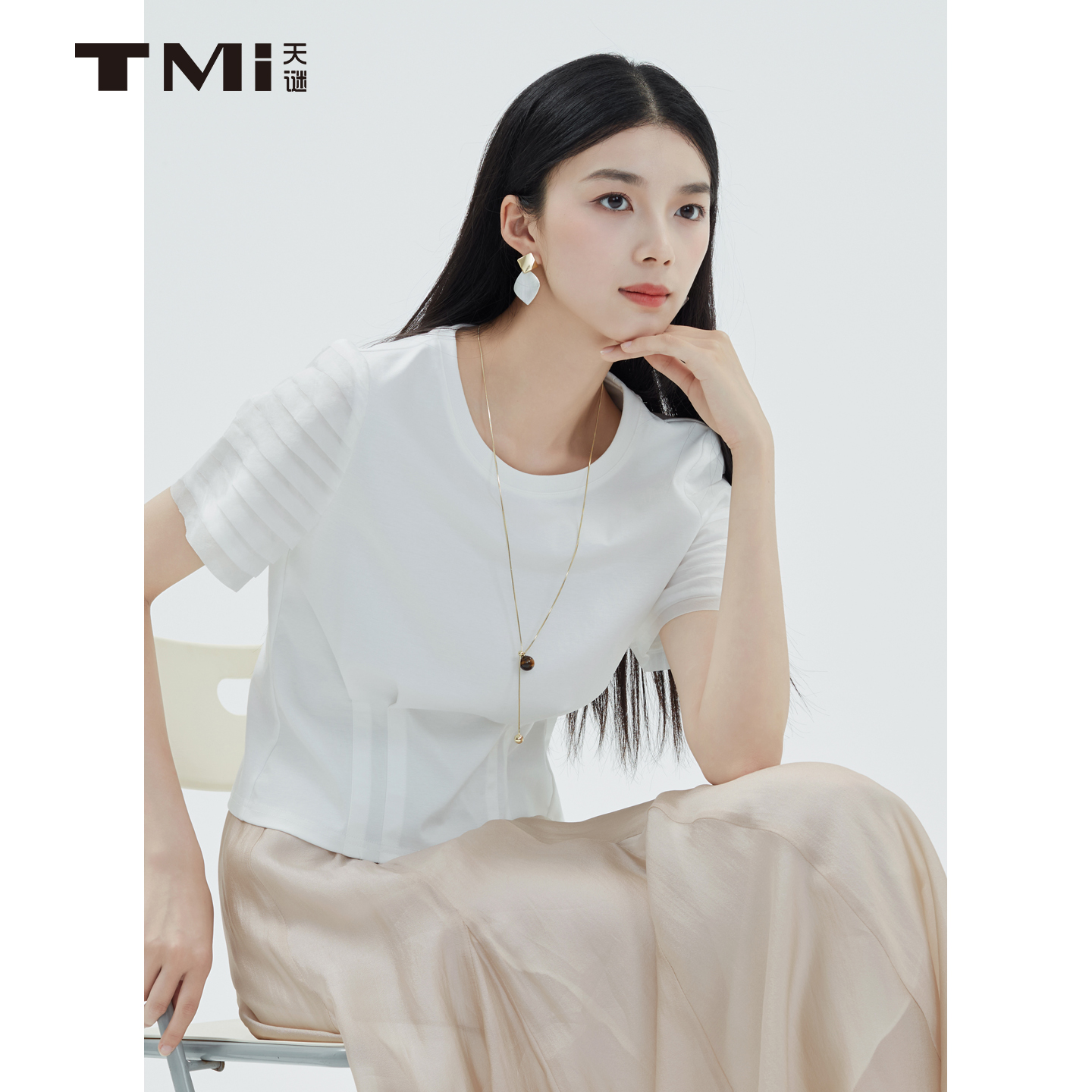 天谜短袖时尚设计感T恤衫