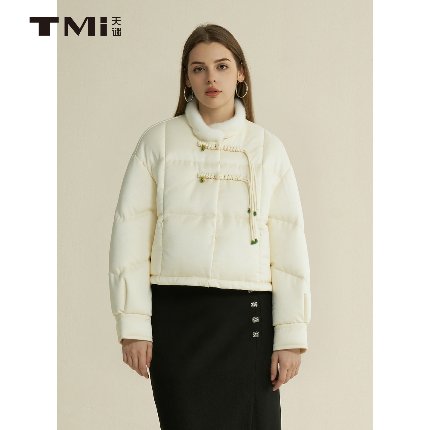 新中式盘扣国风羽绒服