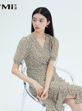 天谜优雅法式连衣裙碎花V领雪纺修身裙2025夏季女装TMi252103