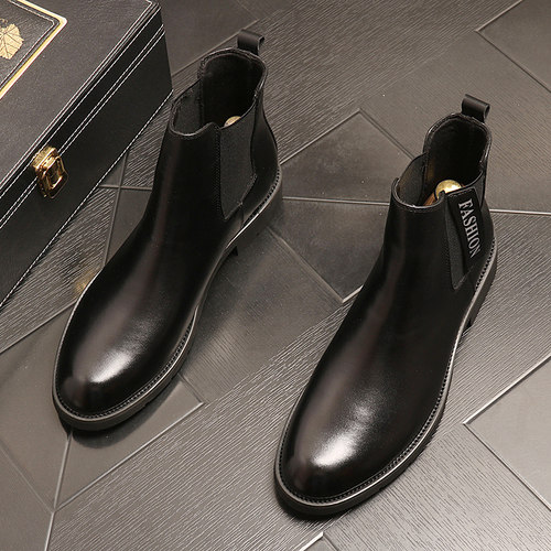 英伦风尖头马丁靴短筒靴子