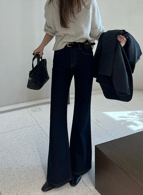 BEKISS贝斯7786加绒直筒微喇牛仔裤女冬季喇叭裤高腰深蓝色拖地裤