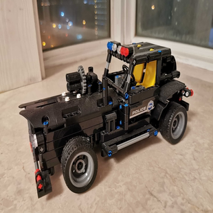 不知道是否乐高积木买来贵，遥控越野吉普车120元，带充电器和遥