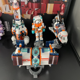 话点 JAKI积木星河空间站一套.已拼装 感兴趣 无包装 我想要 好