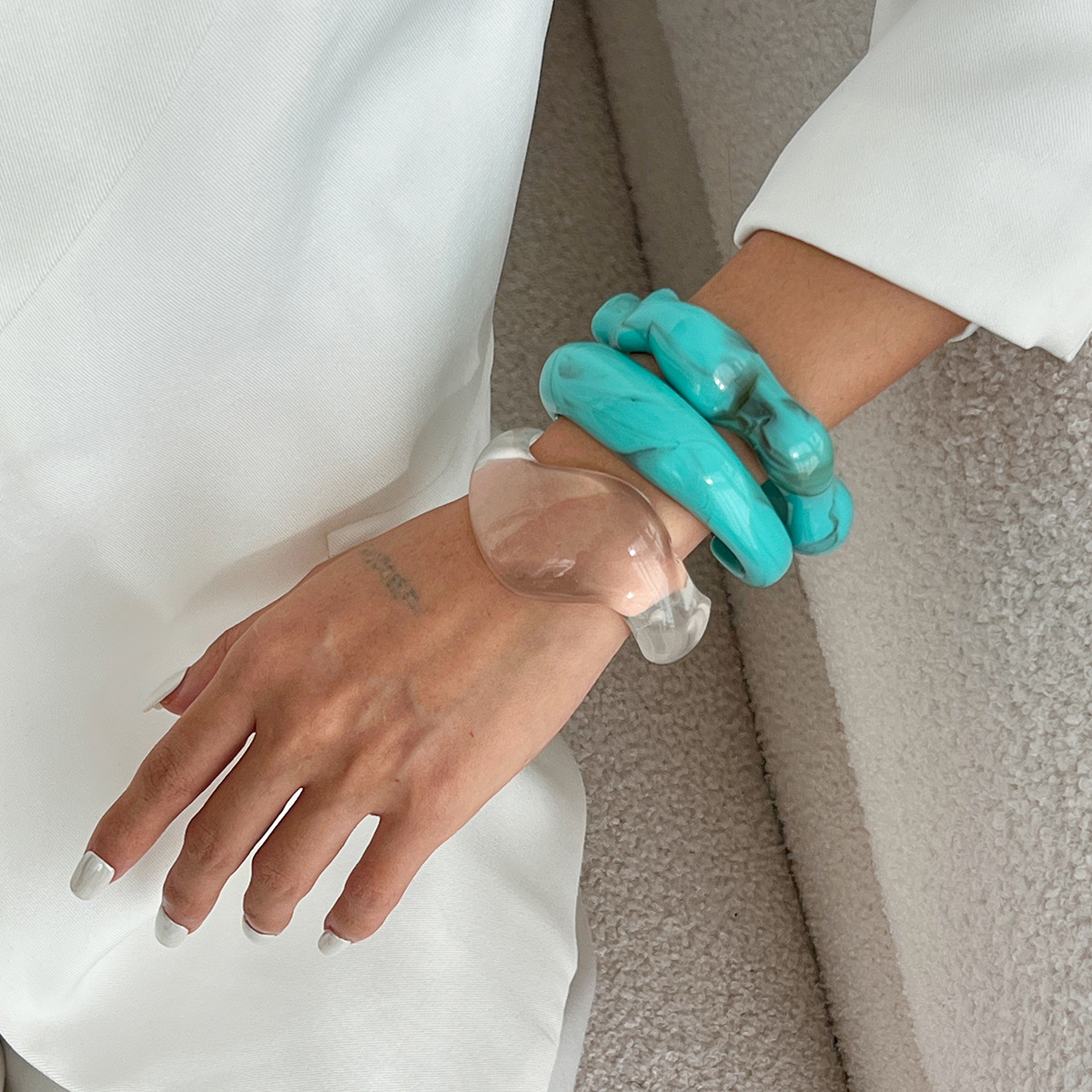 欧美饰品小众几何晕染树脂镯子不规则异形松石蓝新款手镯