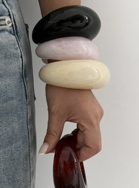 欧美饰品 时尚感多色弧面纹理手镯 不规则亚克力醋酸手环
