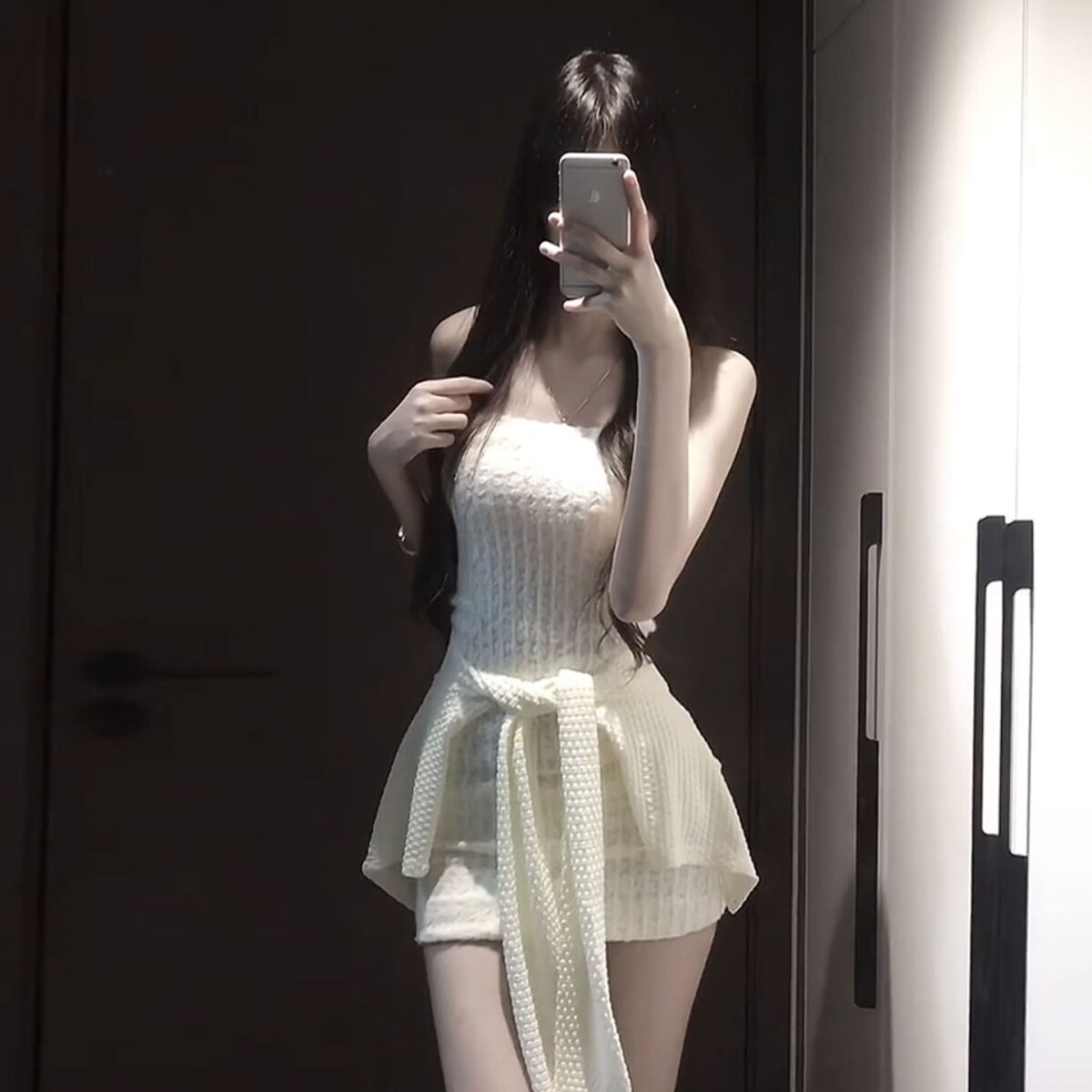 纯欲性感抹胸连衣裙子女春季2026新款法式气质包臀辣妹短裙套装夏