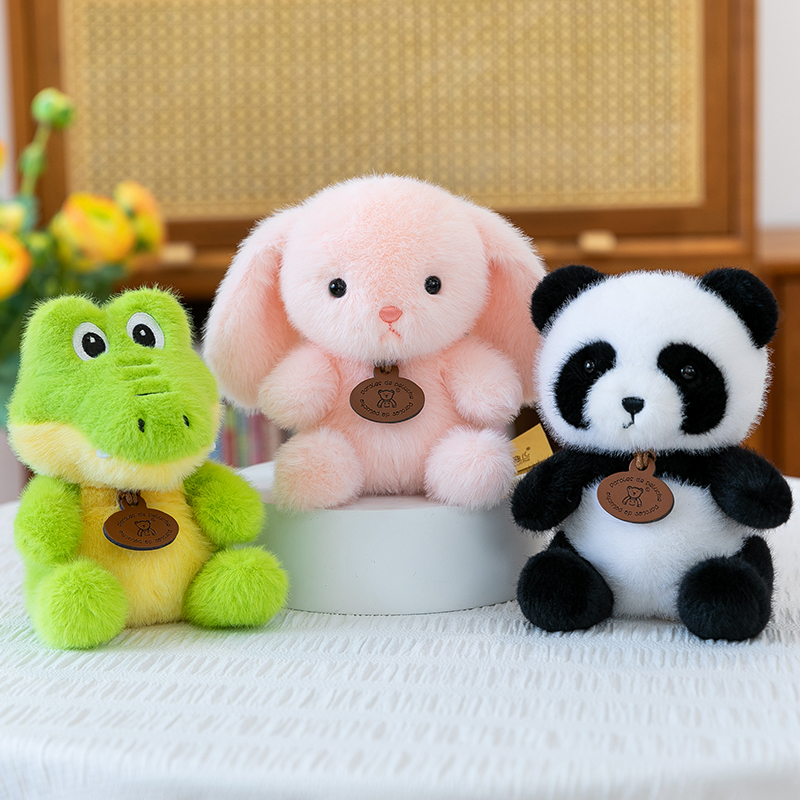 可爱熊猫小兔子鳄鱼毛绒玩偶掌中宝公仔小象猫猫桌伴儿童生日礼物