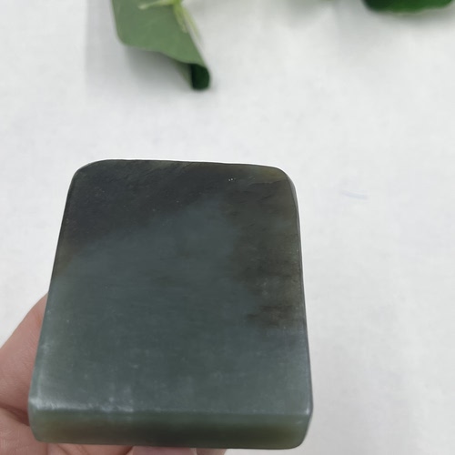新疆和田玉糖青玉且末牌子边角料玉石料下脚料下脚料包邮68克t