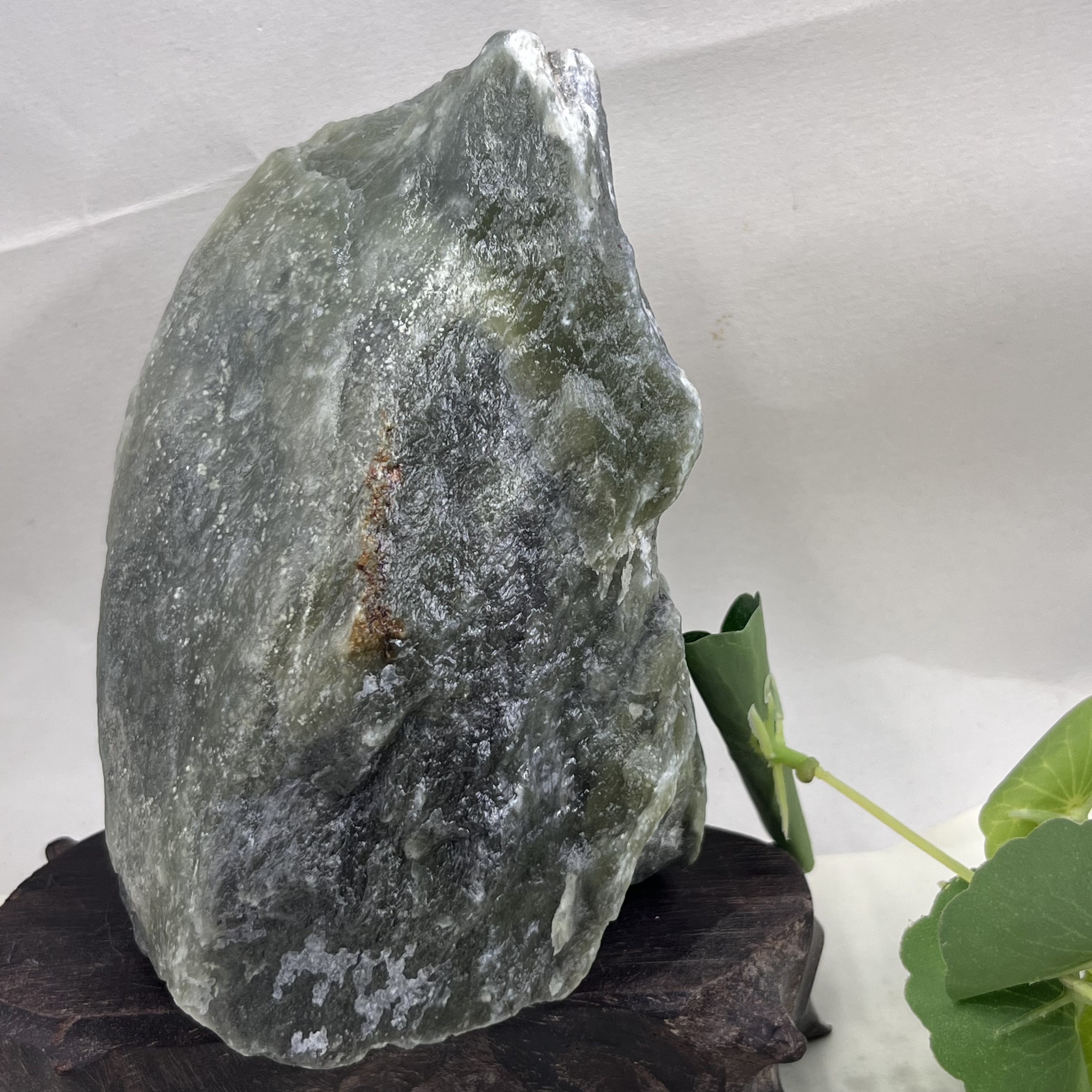 新疆和田玉翠青晴水鱼缸造景摆件边角料玉石料标本毛料包邮976可