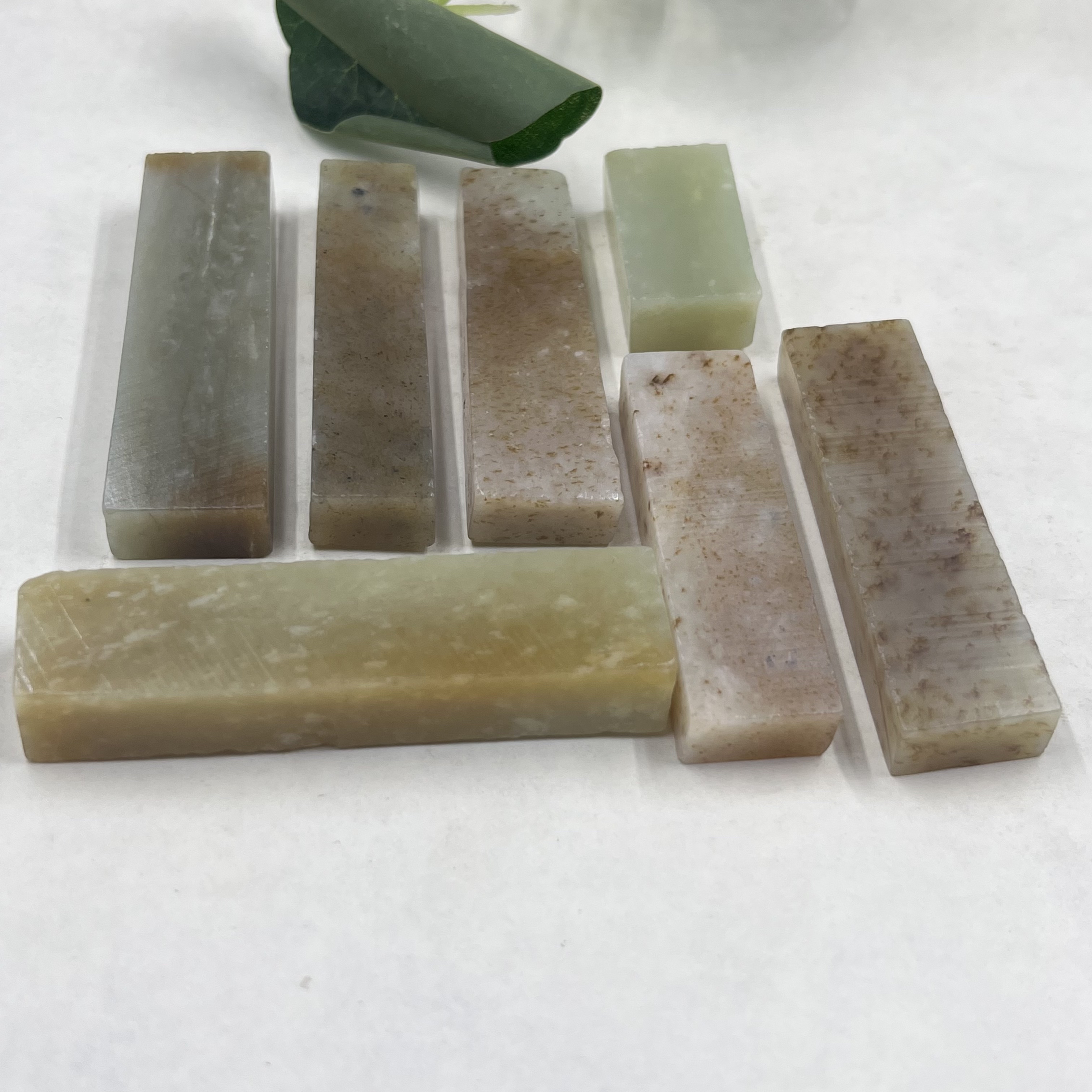 7件价新疆和田玉糖玉且末小件牌子料边角 料玉石料DIY吊坠包邮t图片