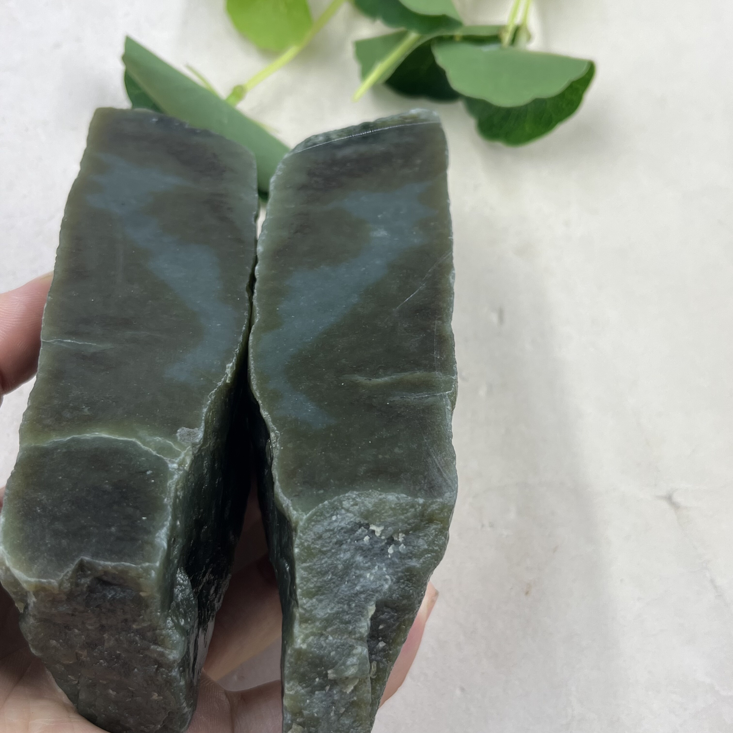 2件价新疆和田玉糖青玉且末镇纸镇尺边角料玉石料印章珠子料包邮t