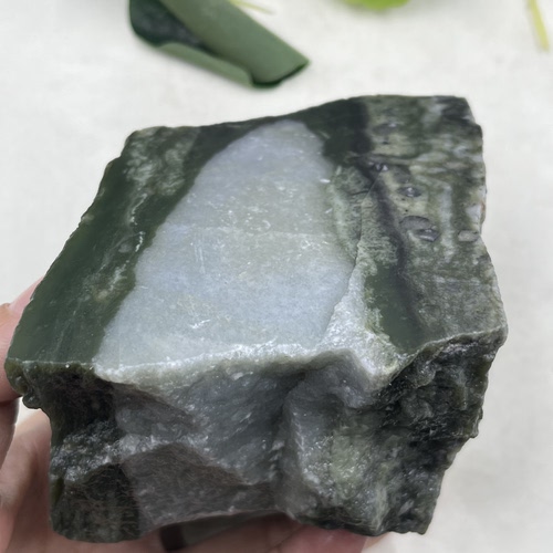 新疆和田玉糖青玉摆件边角料玉石料DIY特色牌子下脚料包邮798克t