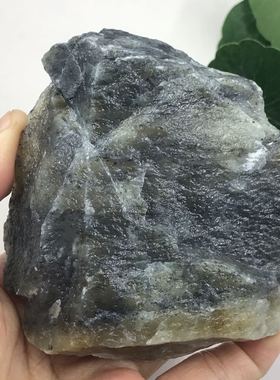 新疆和田玉边角料假山摆件