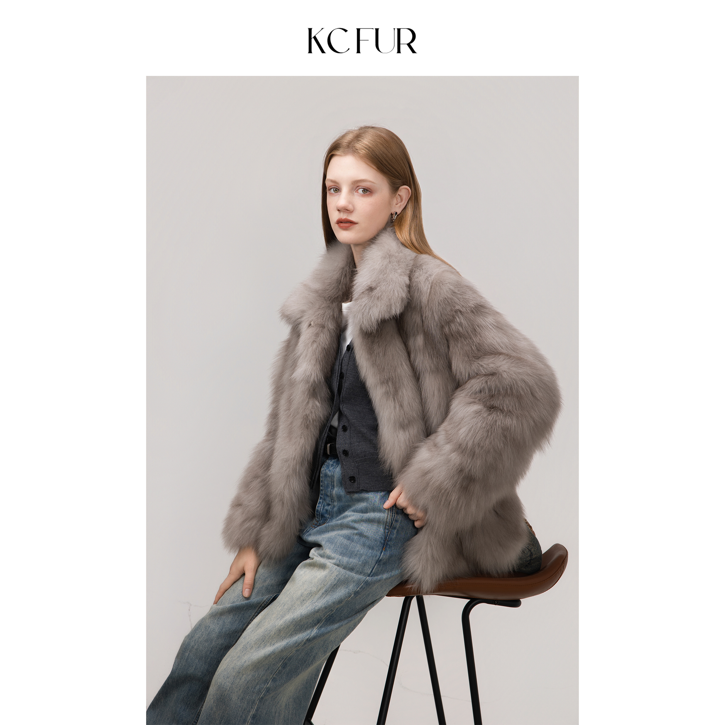 KC银兰大翻领年轻款狐狸毛外套女