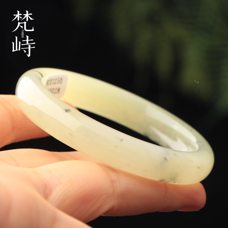和田玉黄玉手镯点墨玉镯子
