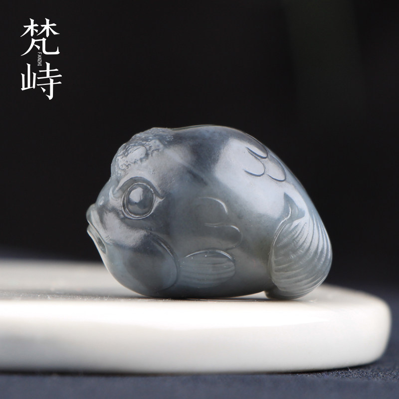 梵峙和田玉籽料小鱼河豚鱼青花玉挂件吊坠新疆送证书