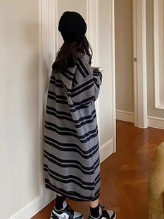 韩风chic胖MM秋冬大码女装圆领条纹长毛衣ins宽松显瘦休闲连衣裙