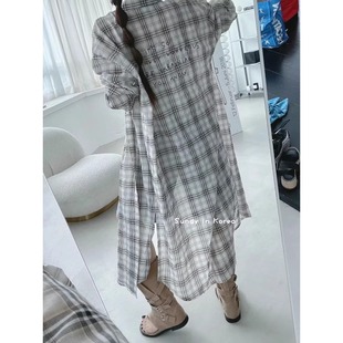 韩国chic2026春季新品大码胖MM时尚格子拼色小字母中长款衬衫风衣