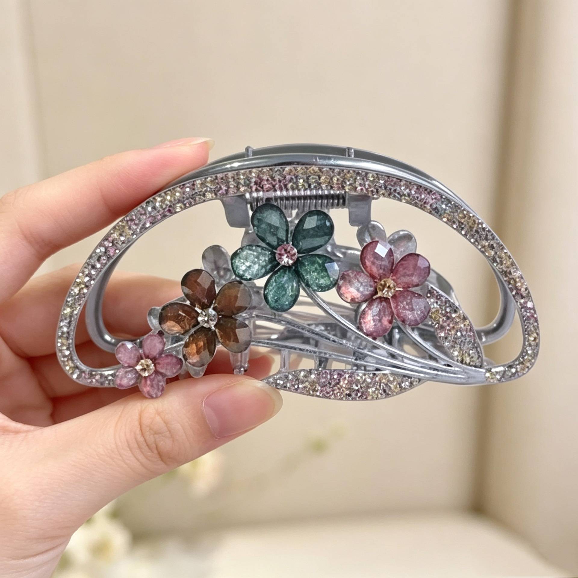 重工彩钻花朵抓夹大号合金鲨鱼夹轻奢高级感后脑盘发夹气质发饰女