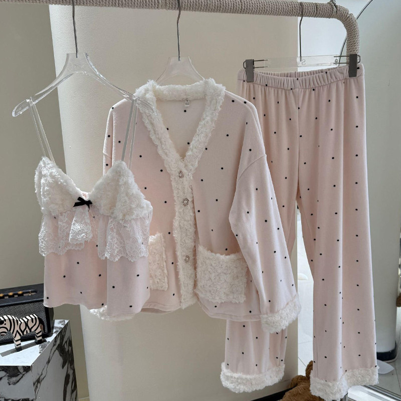 海岛绒睡衣女秋冬三件套纯欲甜美风2025新款带胸垫波点外穿家居服