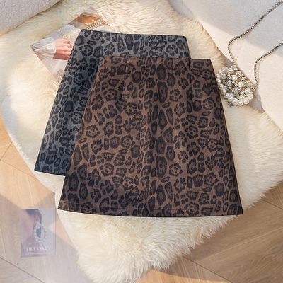 麂皮绒豹纹半身裙女2025秋季新品韩版高腰A字包臀裙显瘦百搭短裙