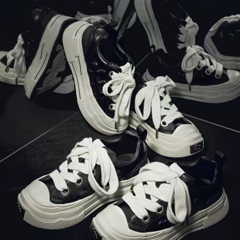 明显同款增高复古皮革梅花鞋女鞋