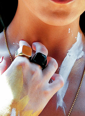 情侣钛钢定制刻字板戒指