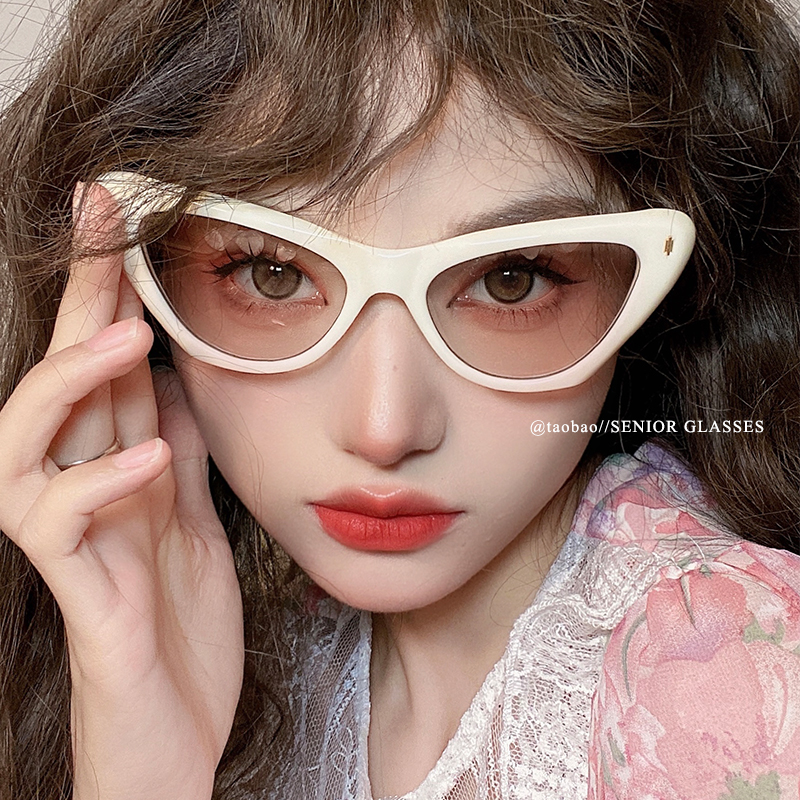 2025新款猫眼造型宝藏高级感墨镜时髦辣妹甜酷修饰脸型太阳眼镜女