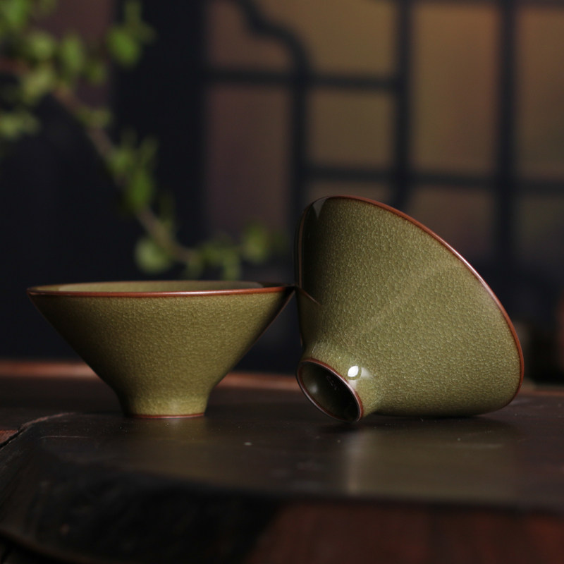 青瓷王文主人杯手工品茗杯鱼籽纹斗笠杯单杯功夫茶杯家用龙泉茶盏