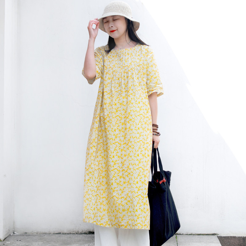 文艺复古宽松休闲棉麻连衣裙女2024夏季新品碎花休闲出游大码长裙