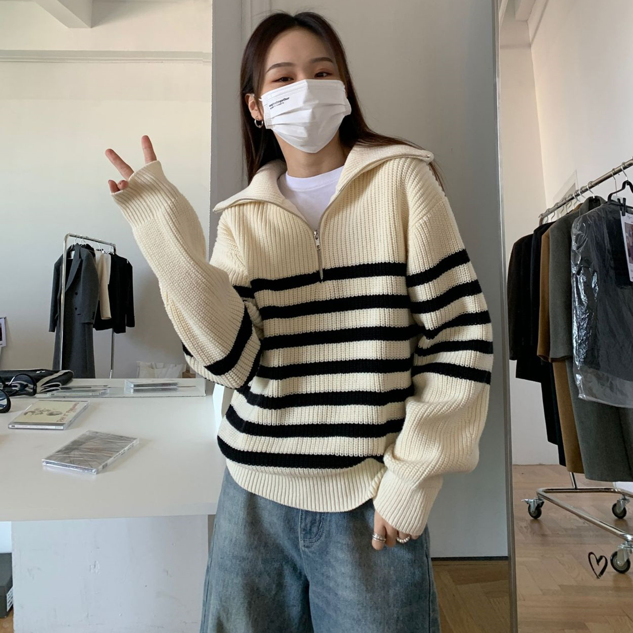 EALA复古半拉链翻领撞色条纹毛衣