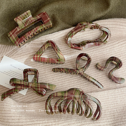 韩系复古红绿格纹抓夹高级感秋冬