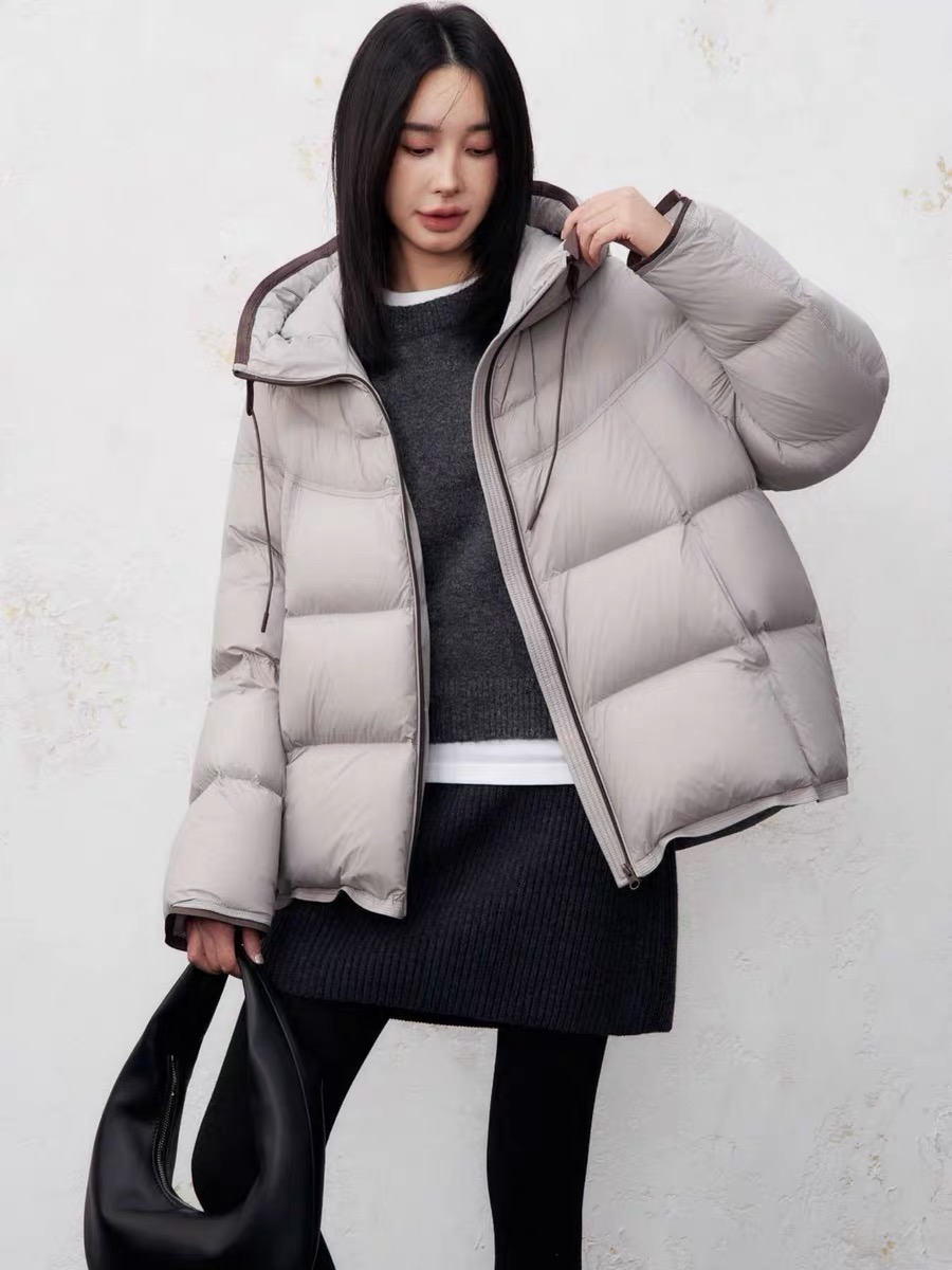 2025冬季新款羽绒服女高充绒零压泡芙连帽宽松时尚外套