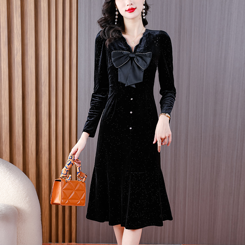 长袖连衣裙2025女新款设计感气质蝴蝶结丝绒小黑裙子,女装连衣裙,衣嘉衣服饰 长袖连衣裙2025女新款设计感气质蝴蝶结丝绒小黑裙子,女装连衣裙,衣嘉衣服饰