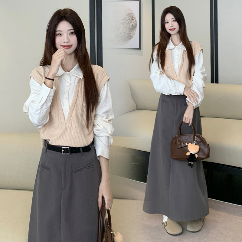 现货2025大码女装时尚套装假两件针织上衣胖MM显瘦半身裙两件套,女装大码女装,衣嘉衣服饰 现货2025大码女装时尚套装假两件针织上衣胖MM显瘦半身裙两件套,女装大码女装,衣嘉衣服饰