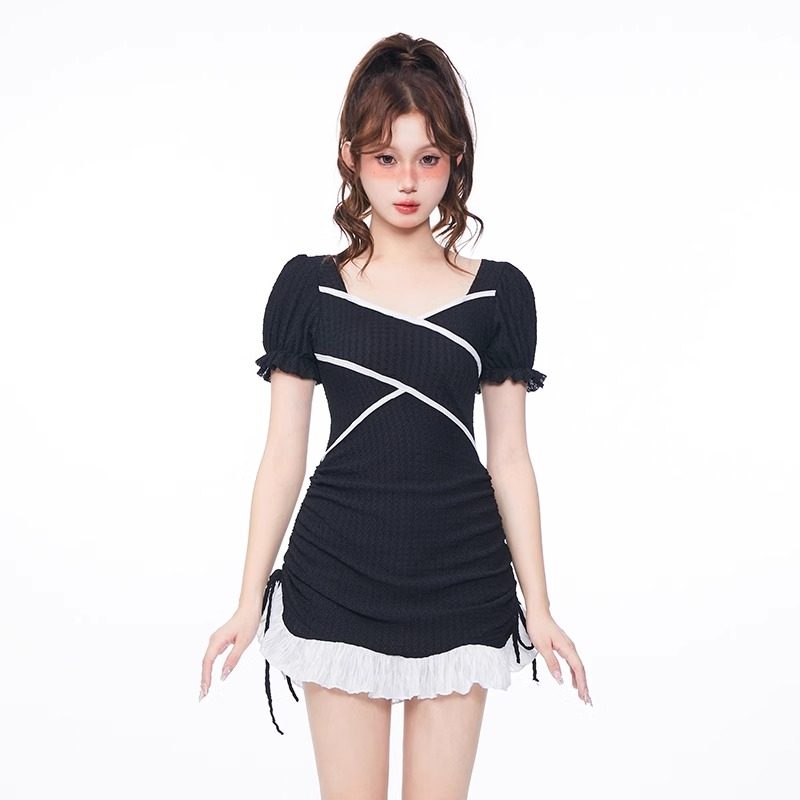 怪力少女~泳衣2024新款女显瘦遮肉性感网红风黑色保守裙式泡温泉