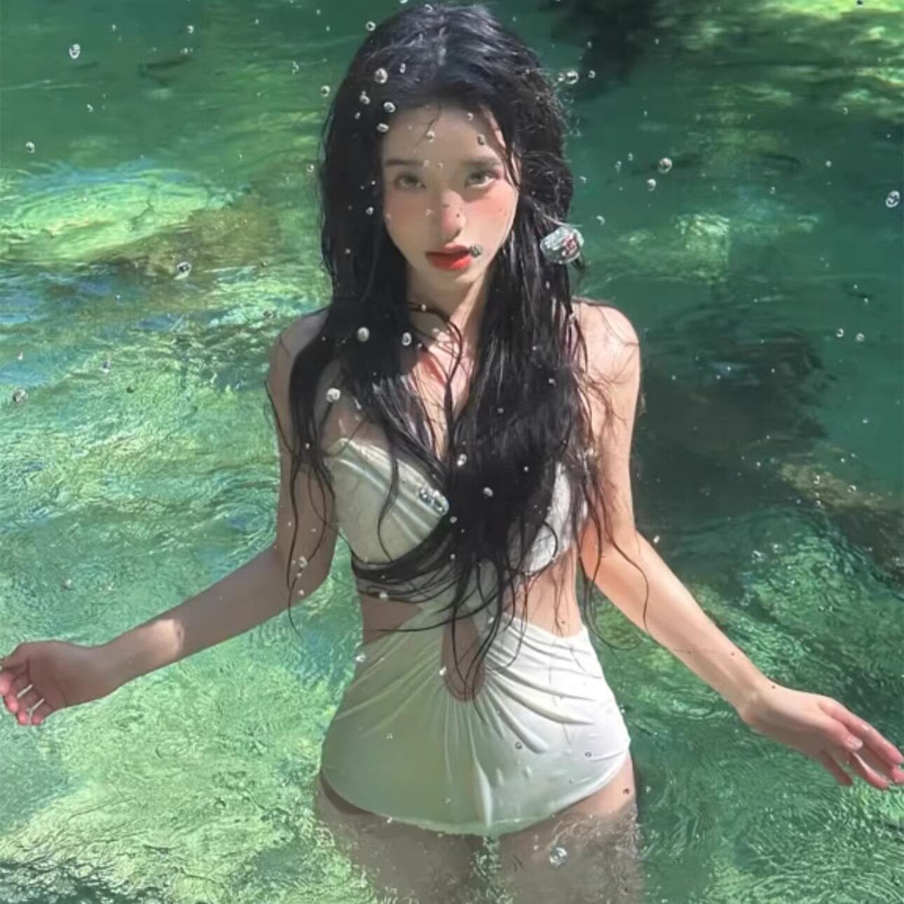 网红纯欲风绝美米杏色连体泳衣