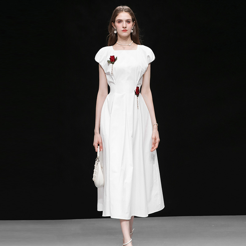 Design Fashion夏季女装气质白色圆领花朵收腰显瘦大摆连衣裙长裙