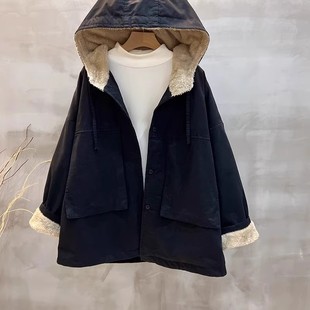 北方零下摄氏度加绒加厚复古工装外套女秋冬季保暖长毛绒连帽外衣