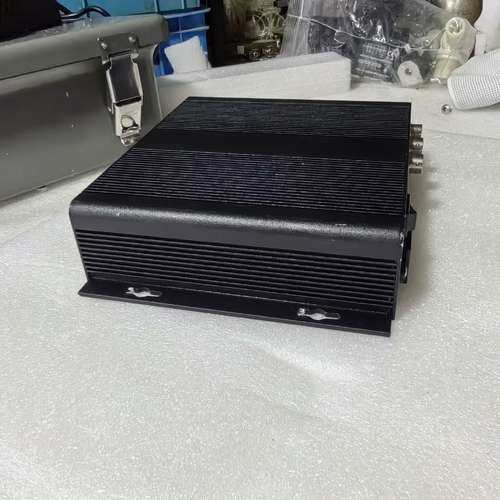 诺瓦发送卡MCTRL300同步发送盒，成色九成新如图实拍，功